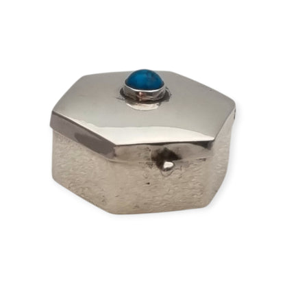 Vintage Mexican 925 silver box, hexagonal with blue cabochon · Iguala, ca. 1980–1990
