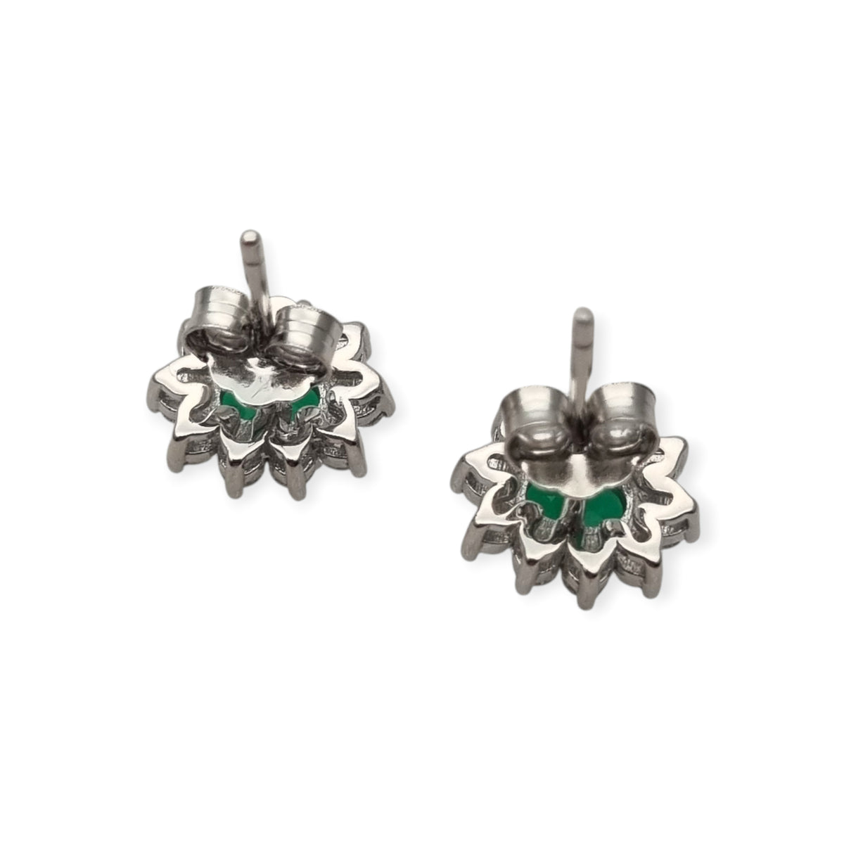 Pendientes estilo Lady Di en plata con circonitas verdes y orla blanca, España, siglo XXI