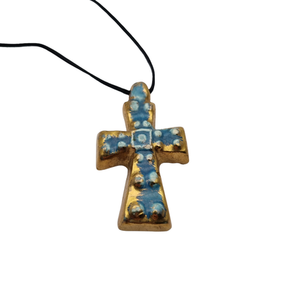 Cruz colgante cerámica esmaltada francesa azul dorado artesanal circa 1960