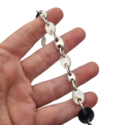 Vintage anchor chain bracelet in silver and mother-of-pearl circa 1980