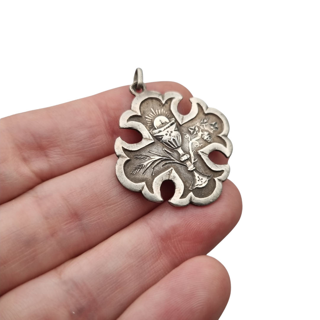 Antique religious First Communion medal in silver with chalice, wheat ears and 1895 inscription