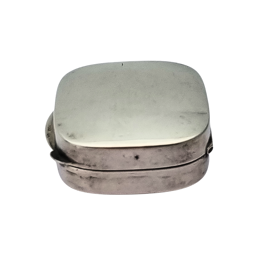 Classic style 925 silver box with red enamel, Italy circa 1970-80