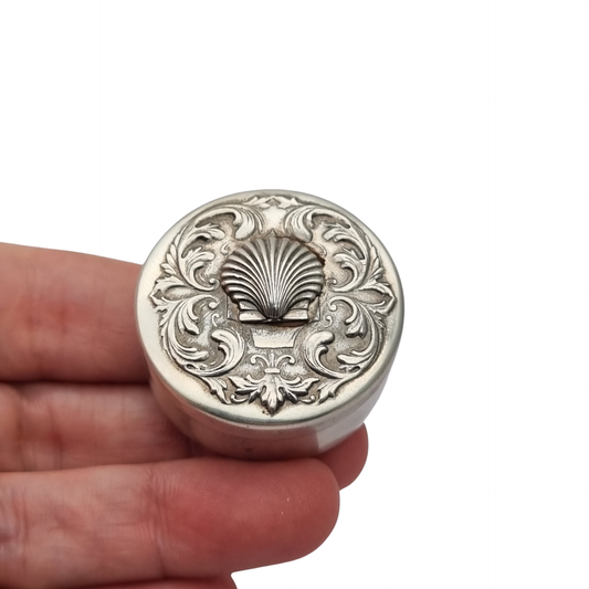 925 silver box with scallop shell · Camino de Santiago souvenir · c. 1990–2000
