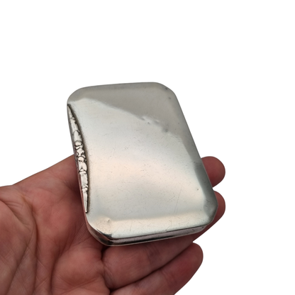 European 800 silver cigarette case with soberly decorated clasp, circa 1940-1950