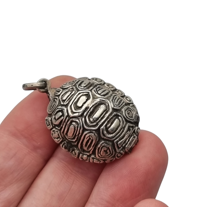 Vintage silver pendant with articulated turtle, Spain, 1970s-80s