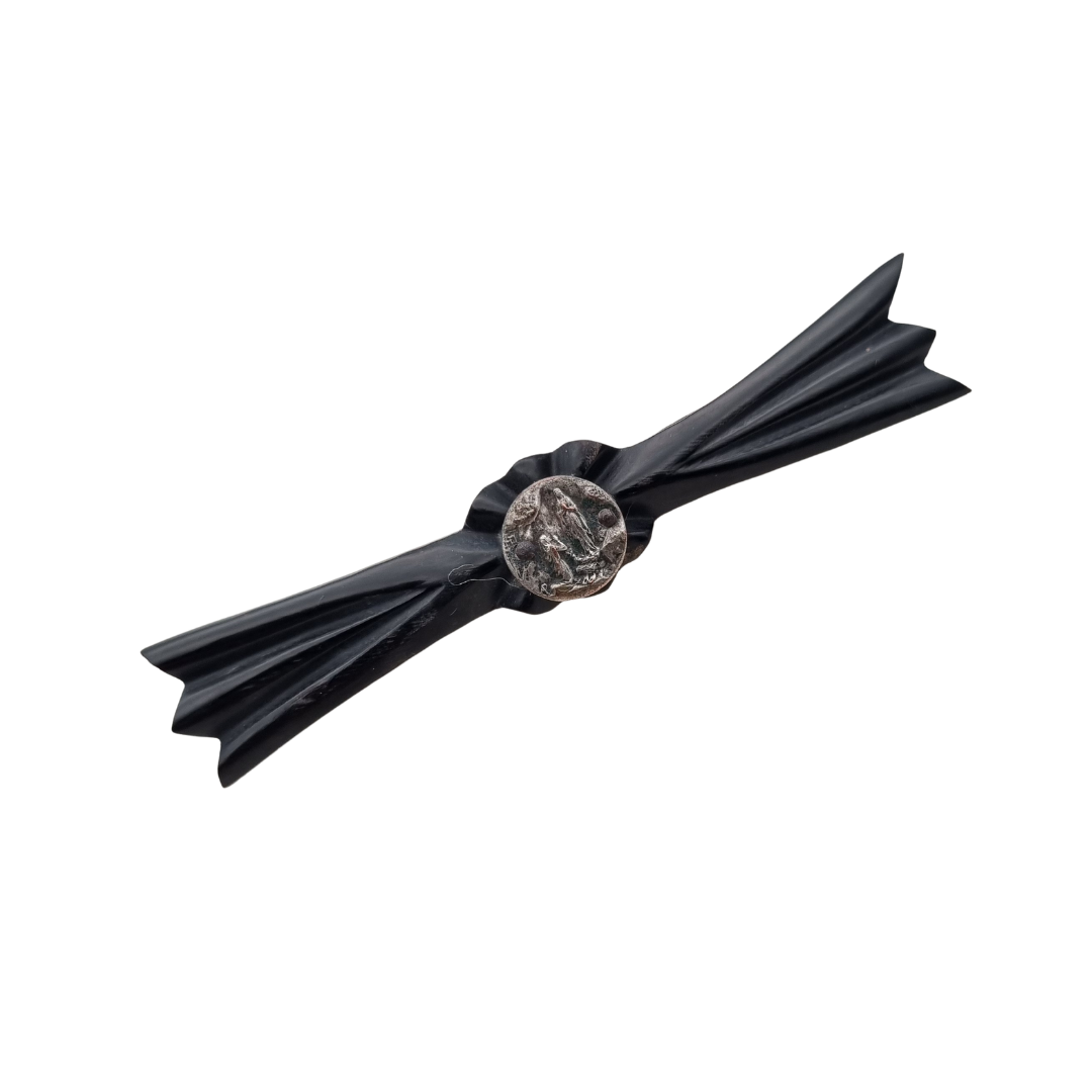 Art Deco vulcanite brooch, religious mourning jewelry, Virgin of Lourdes, circa 1930-1940.
