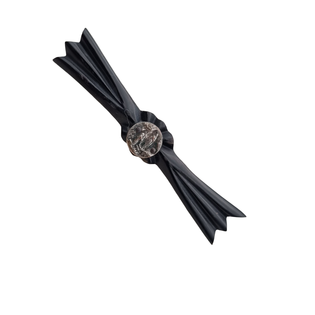 Art Deco vulcanite brooch, religious mourning jewelry, Virgin of Lourdes, circa 1930-1940.