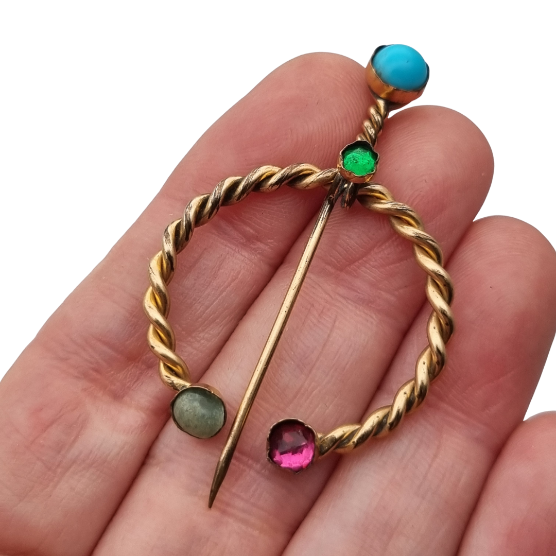 Historicism penannular fibula brooch in gilded metal, handcrafted, ca. 1940–1960