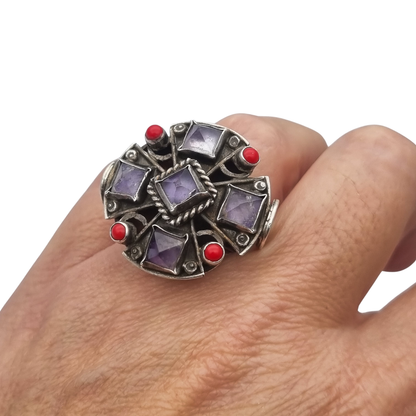 Escorcia .925 sterling silver ring from Mexico with amethysts and red details, circa 1990