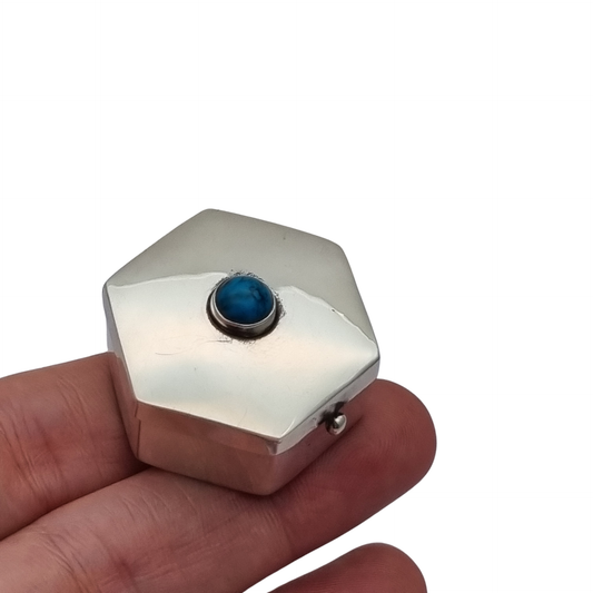 Vintage Mexican 925 silver box, hexagonal with blue cabochon · Iguala, ca. 1980–1990