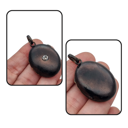 Guardapelo victoriano negro con piedra, joyería de luto, circa 1890-1900