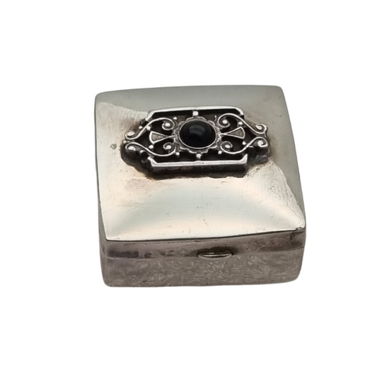 Caja vintage de plata con cabujón negro estilo boho, pequeña caja decorativa, circa 1980-90