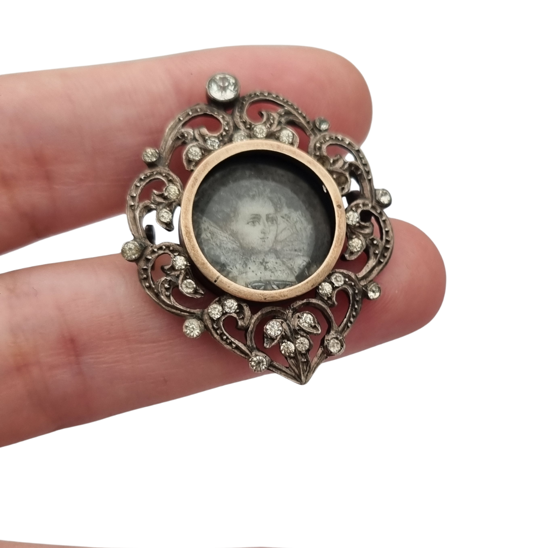 Broche plata Victoriano con vistas de oro, miniatura pintada y pedrería, Francia 1890-1900