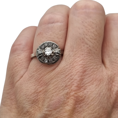 French Art Deco ring in tested silver with central crystal and rhinestones, vintage jewelry circa 1925–1950