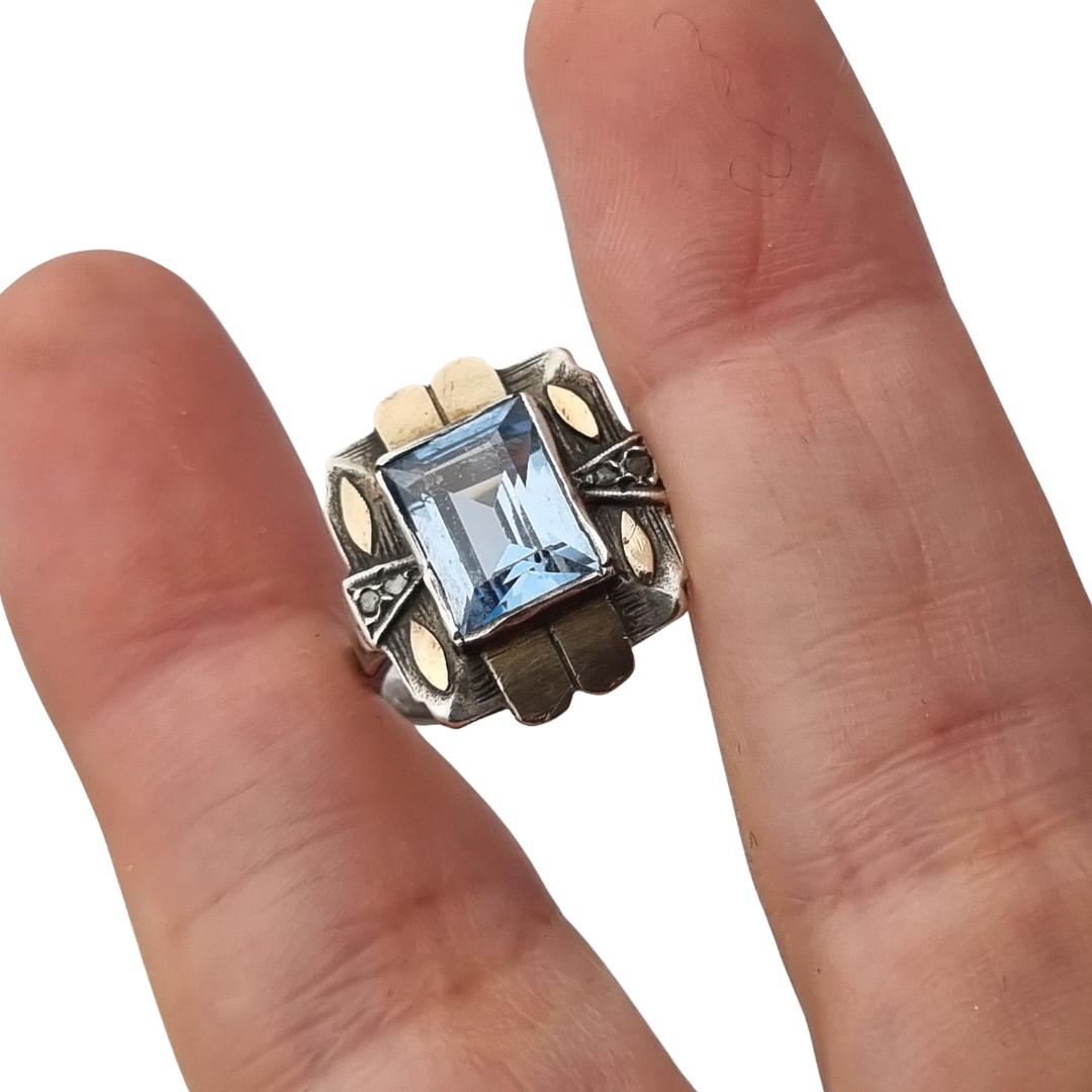 Catalan Art Deco silver and gold-plated ring with aquamarine blue glass, circa 1930