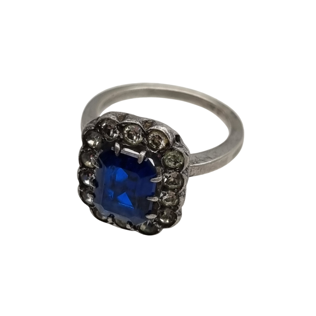 Pompadour silver ring with blue and white rhinestones, Princess Diana style. France, circa 1950