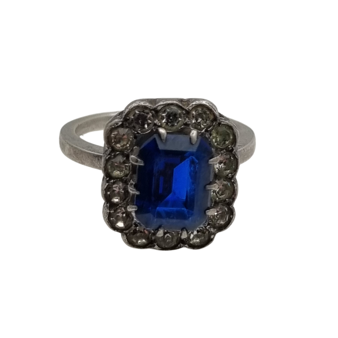 Pompadour silver ring with blue and white rhinestones, Princess Diana style. France, circa 1950