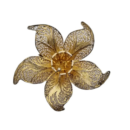 Broche flor de filigrana en plata dorada regala joyas antiguas y vintage