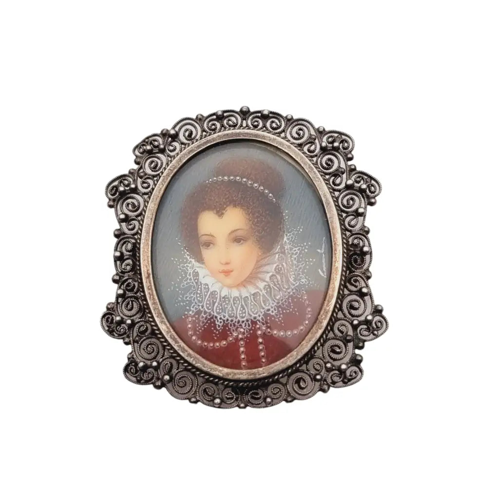 Broche victoriano con miniatura pintada a mano y filigrana de plata esterlina.
