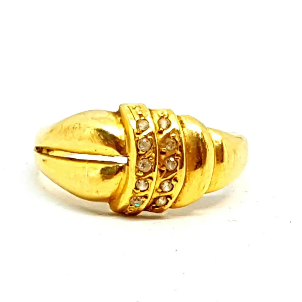 Anillo de oro antiguo. 18 kilates. Circa 1950. Talla 9 3/4