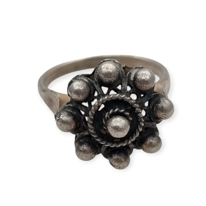 Anillo antiguo de plata con botón charro tradiciona para mujer Salamanca joya
