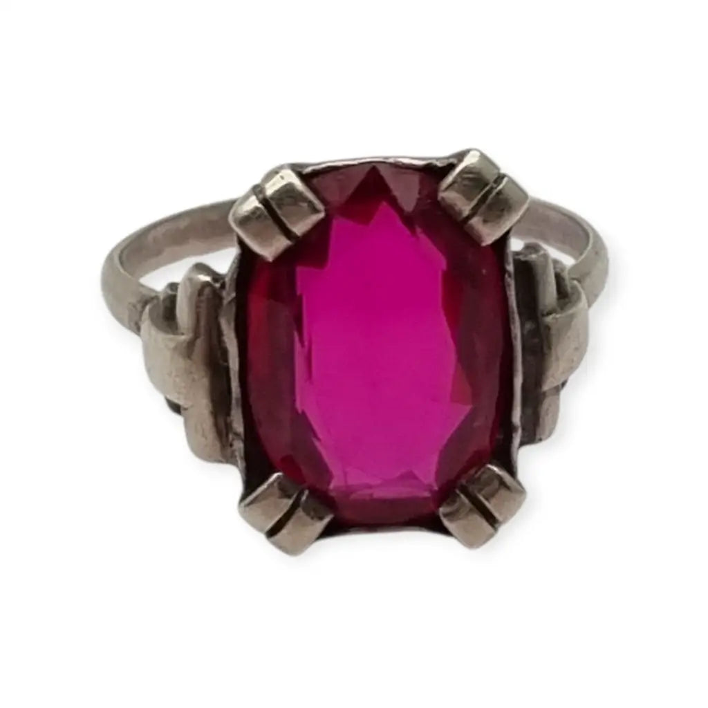 Anillo Art deco antiguo de plata con cristal color rubí para mujer circa 1930.