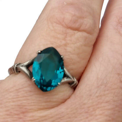 Anillo Art Déco de plata esterlina con piedra azul talla ovalada para mujer