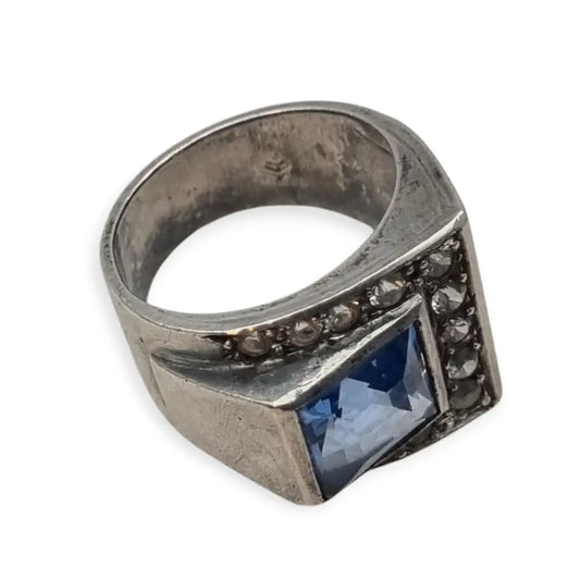 Anillo Art Déco de Plata con Topacio Azul y Zafiros Blancos Circa 1940-50.