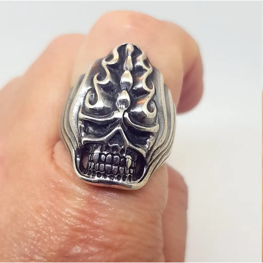 Anillo de calavera de plata de ley para hombre estilo Rock Heavy