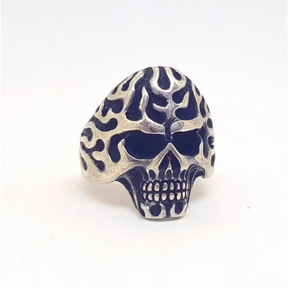 Anillo de calavera en plata ley para hombre talla 10 USA.