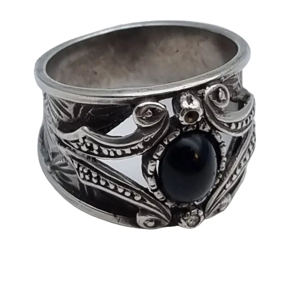 Anillo negro plata de ley estilo victoriano joyería tradicional nostálgica