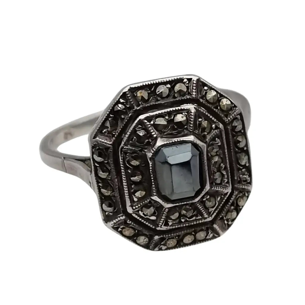 Anillo vintage estilo art decó de plata con marcasitas y hematita negra diseño