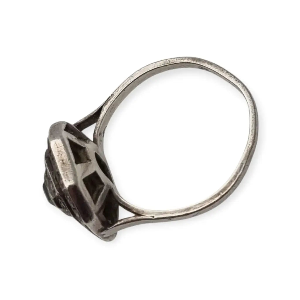 Anillo vintage estilo art decó de plata con marcasitas y hematita negra diseño