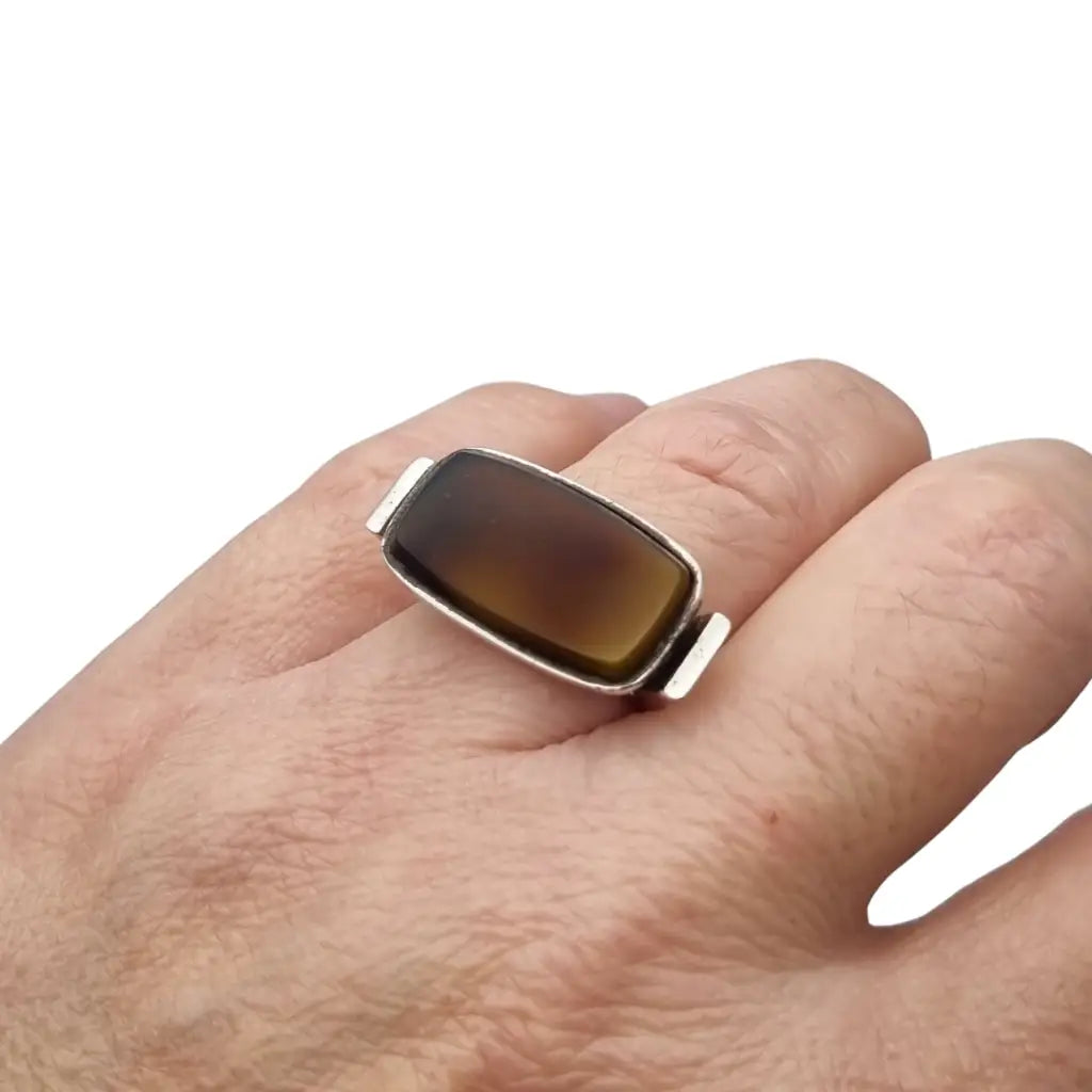 Anillo vintage de plata 915 con cabujón rectangular marrón 1980-90.