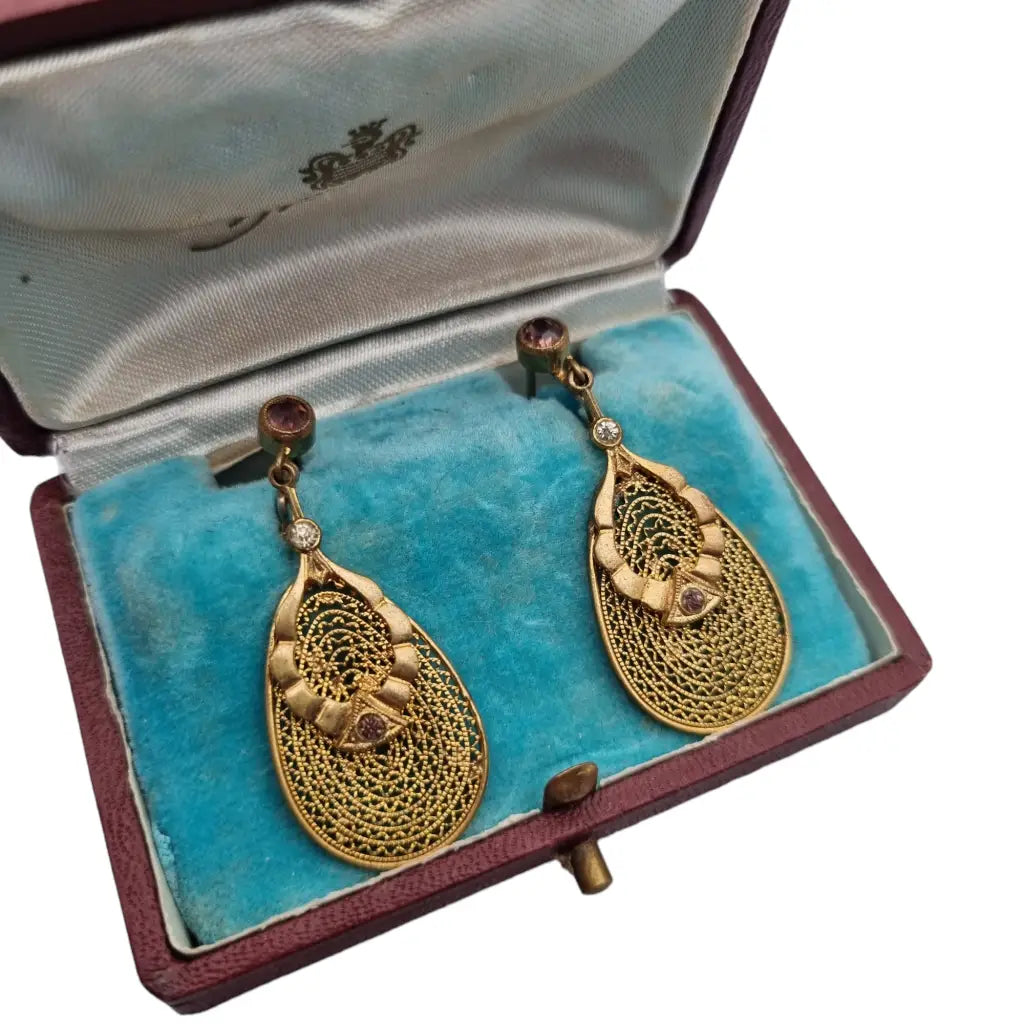 Pendientes belle epoque dorados con estuche original joyería antigua y vintage.