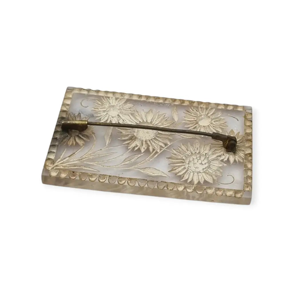 Broche antiguo años 40-50 en lucite transparente con flores talladas
