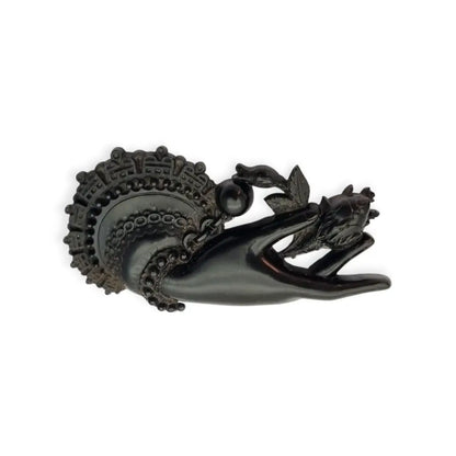 Broche antiguo victoriano en forma de mano sosteniendo flor Vulcanita Joya