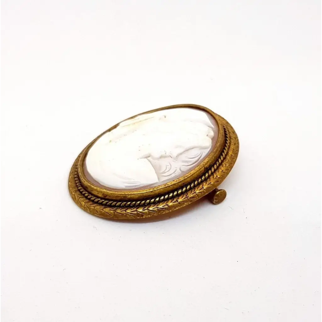 Broche de camafeo victoriano concha tallada broche