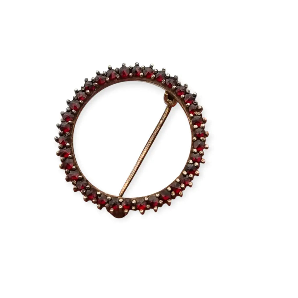 Broche Círculo Vintage de Granates en Tono Dorado Años 80 LaBizarreSusu