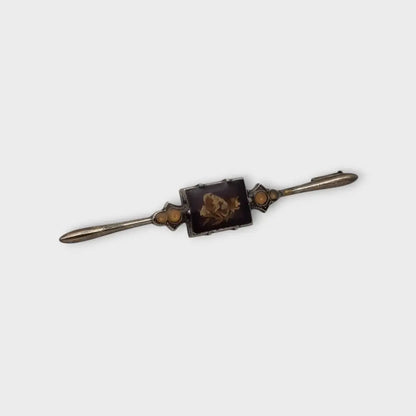 Broche Vintage con flores prensadas encapsuladas circa 1970 estilo art deco.