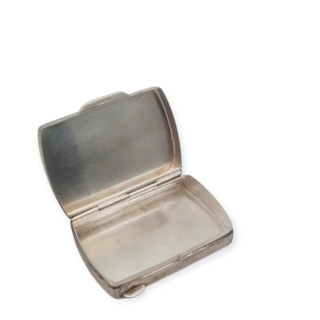 Caja italiana de plata 800 con decoración guilloché estilo clásico años 80 90.