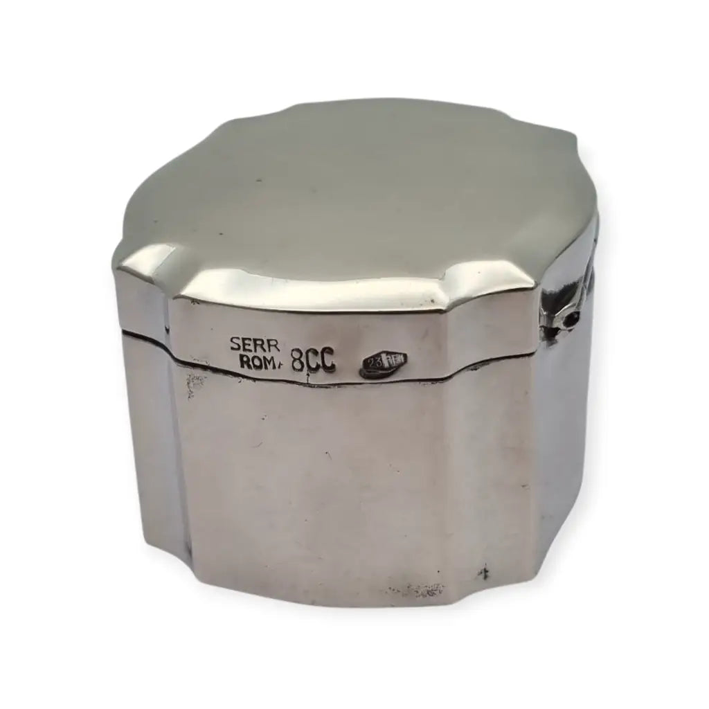 Caja en plata 800 con forma octogonal marcada “SERRA ROMA” diseño elegante