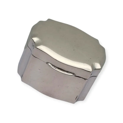 Caja en plata 800 con forma octogonal marcada “SERRA ROMA” diseño elegante