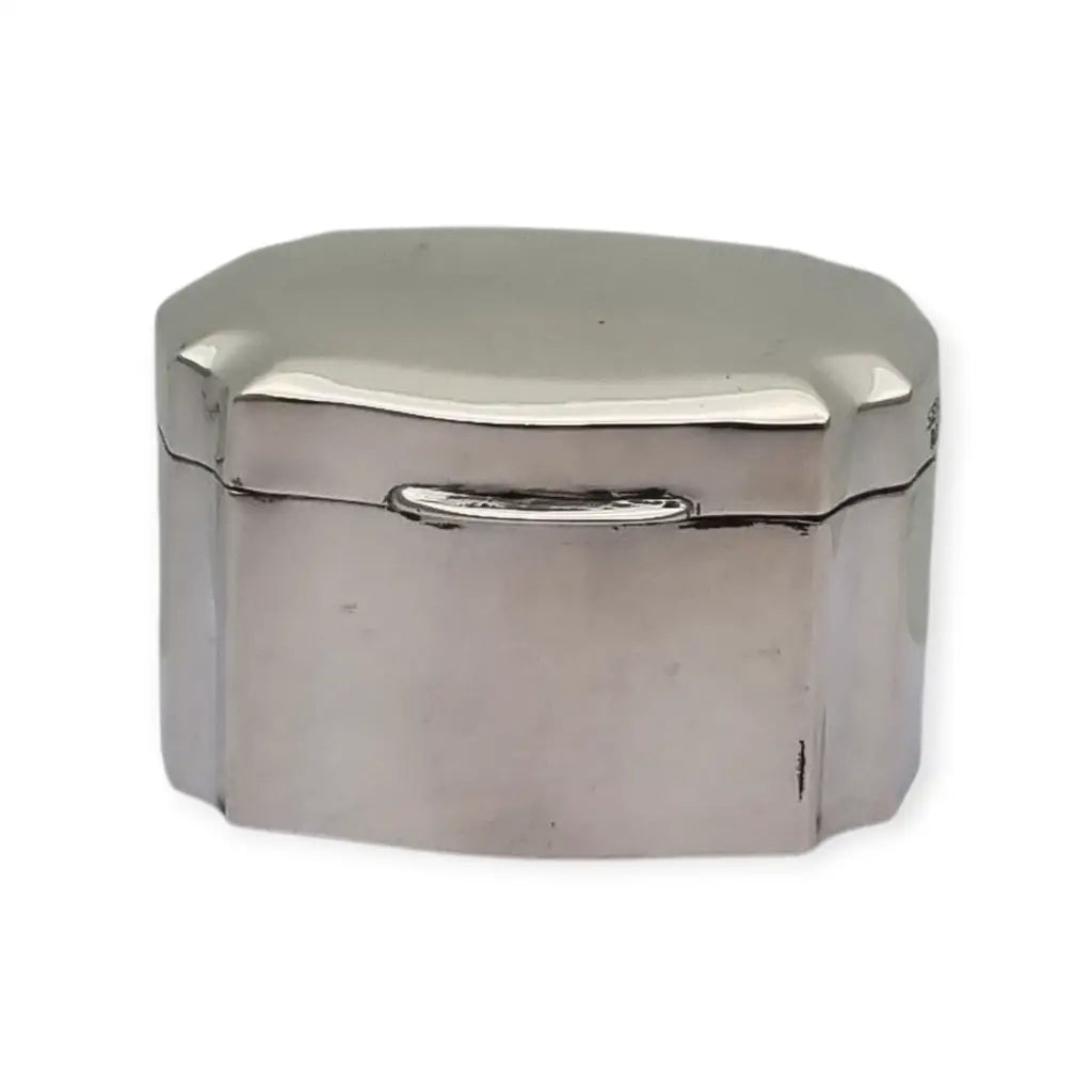 Caja en plata 800 con forma octogonal marcada “SERRA ROMA” diseño elegante