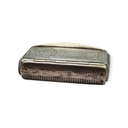 Caja de rapé antigua francesa en plata grabada con monograma y bisagra Circa