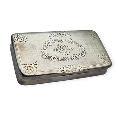 Caja Victoriana de Plata Diseño Floral Rectangular Circa 1900. - LaBizarreSusu