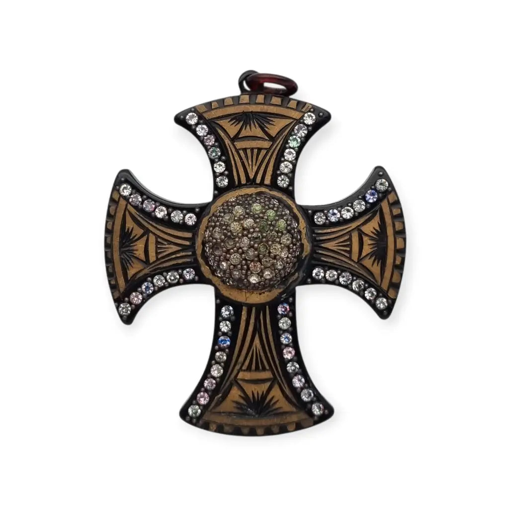 Colgante cruz art déco con incrustaciones y strass baquelita grabada años