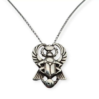 Colgante escarabajo egipcio en plata 925 estilo revival cadena incluida diseño