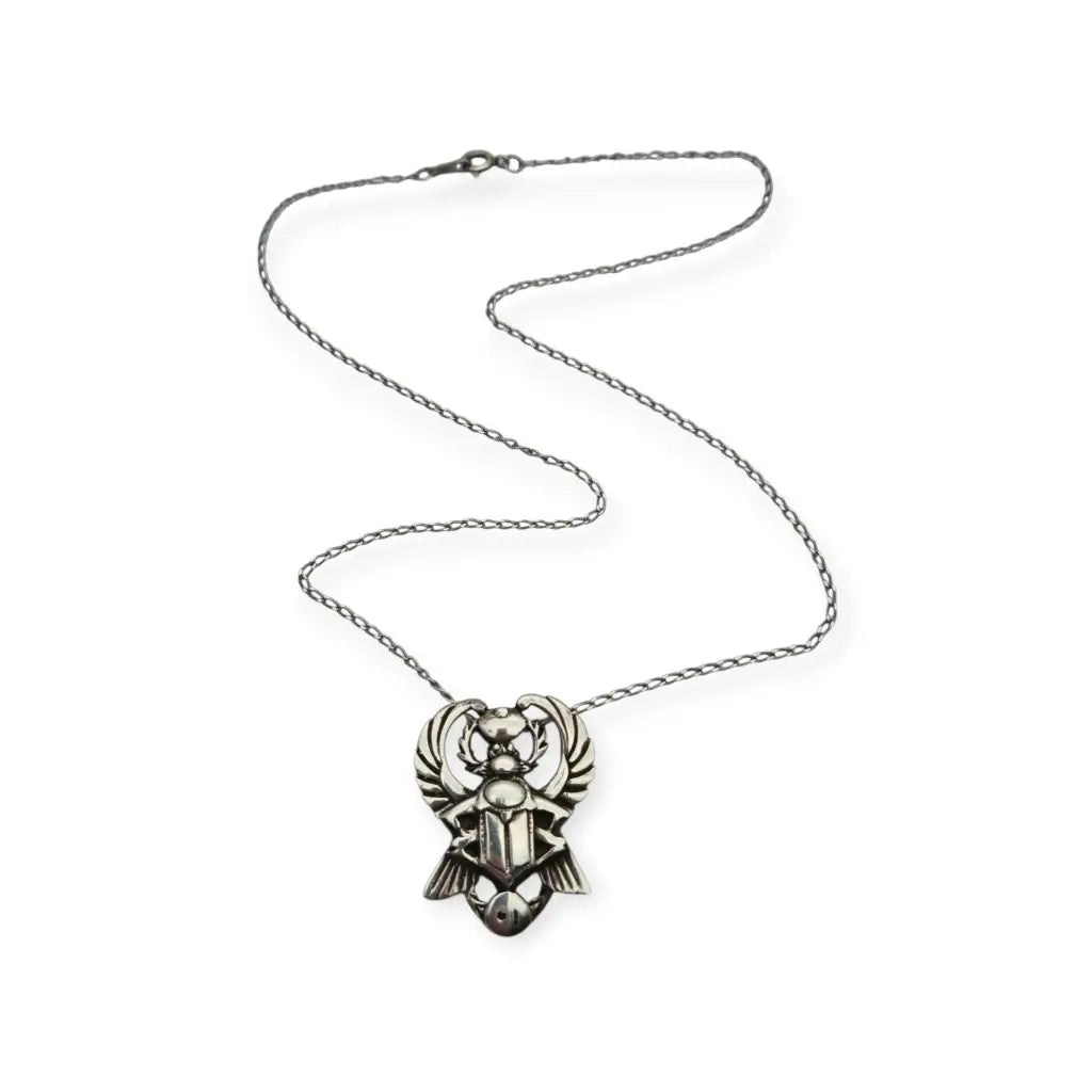 Colgante escarabajo egipcio en plata 925 estilo revival cadena incluida diseño