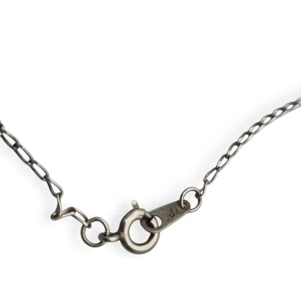 Colgante escarabajo egipcio en plata 925 estilo revival cadena incluida diseño